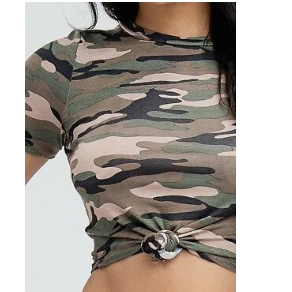 Cropped Camo Knotted Front Tee Shirt